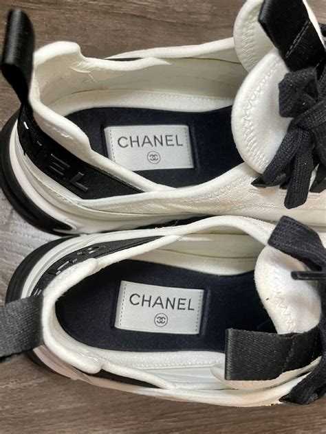 chanel g35617|chanel shoes black and white.